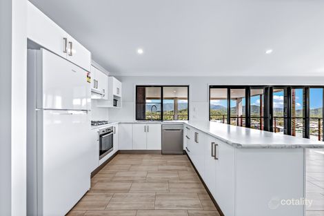 Property photo of 17 Whitehaven Crescent Cannonvale QLD 4802