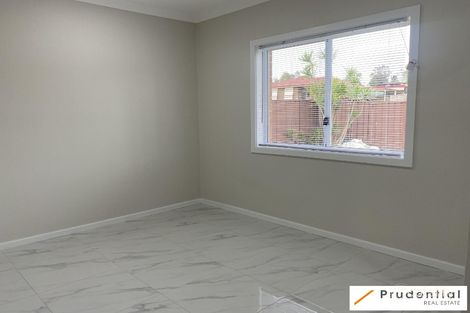 Property photo of 2 Umina Place Woodbine NSW 2560