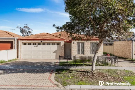 Property photo of 13A Garnett Place Balga WA 6061