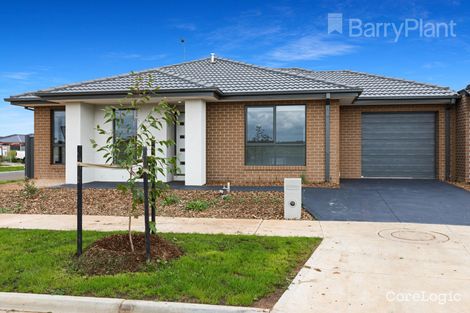 Property photo of 6 Claremont Avenue Rockbank VIC 3335