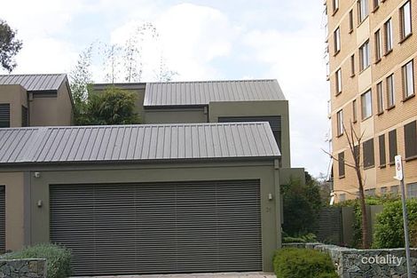 Property photo of 24 Sandford Street St Lucia QLD 4067