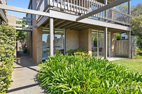 2/4 The Esplanade, Torquay, VIC 3228