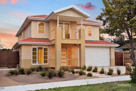 Property photo of 1 Walker Avenue Hampton VIC 3188