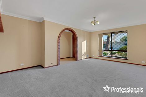 Property photo of 12 Sanderling Drive Thornlie WA 6108