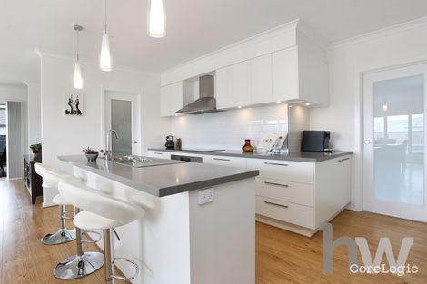 Property photo of 16 Panabeh Place Grovedale VIC 3216