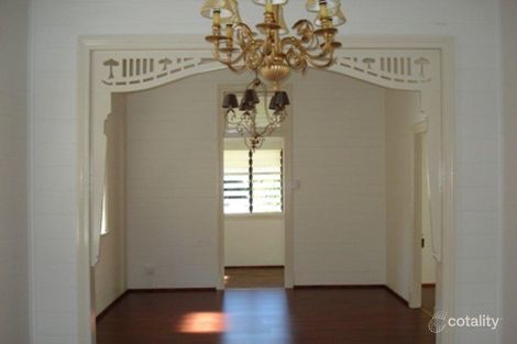 Property photo of 327 Draper Street Parramatta Park QLD 4870