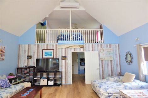 Property photo of 3 Summer Way Tin Can Bay QLD 4580