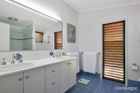 Property photo of 4 Captains Court Sunrise Beach QLD 4567