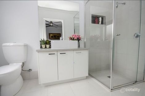 Property photo of 2/2A Warwick Road Wodonga VIC 3690