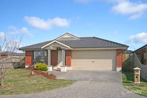 1 Todd Ct, Roxburgh Park, VIC 3064