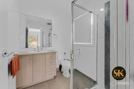 Property photo of 34 Emma Drive Tarneit VIC 3029