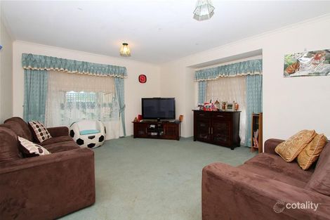 Property photo of 45 Lincolne Crescent Roxburgh Park VIC 3064