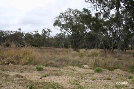 33 Langton Cres, Oakey, QLD 4401