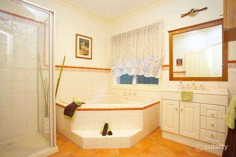 Property photo of 52 Glastonbury Circuit Point Cook VIC 3030