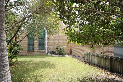 18 Kanooka Ave, Coolum Beach, QLD 4573