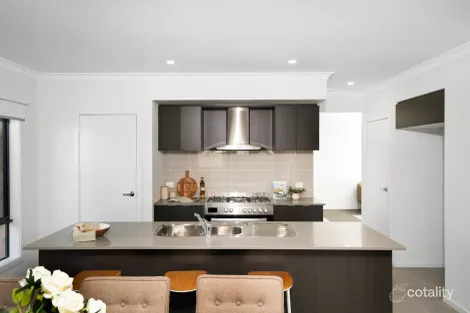 Property photo of 20 Cyad Way Manor Lakes VIC 3024