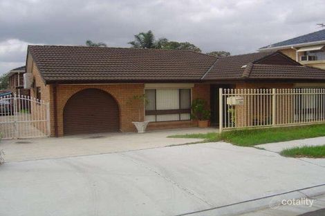 525 Smithfield Rd, Greenfield Park, NSW 2176