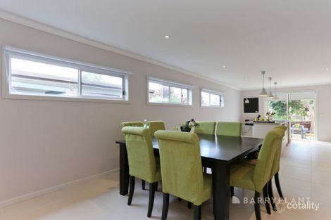 Property photo of 38 Eighth Avenue Rosebud VIC 3939