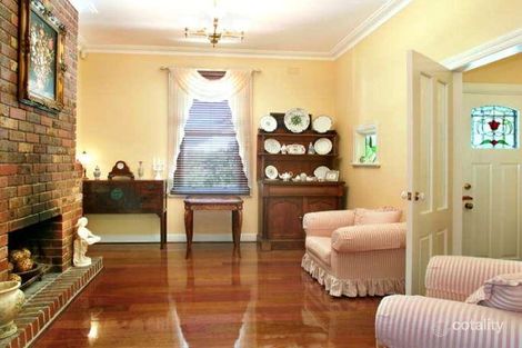 Property photo of 12 Carool Road Carnegie VIC 3163
