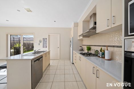 Property photo of 28 Mapleton Avenue Harrison ACT 2914