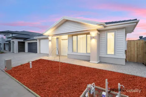 Property photo of 18 Mikado Way Clyde VIC 3978