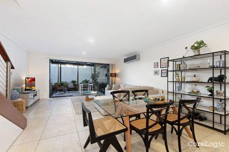 Property photo of 28 York Street Robina QLD 4226