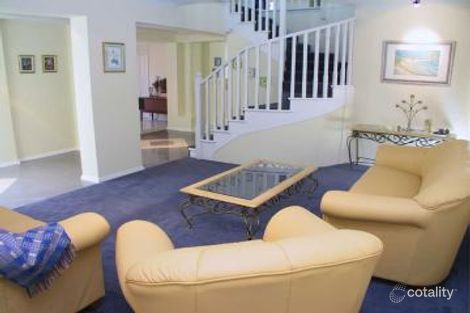 Property photo of 2 Mitchell Place Rowville VIC 3178