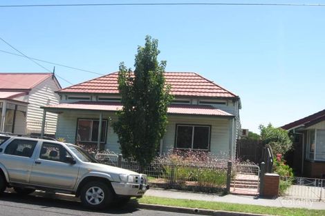 16 River St, Newport, VIC 3015