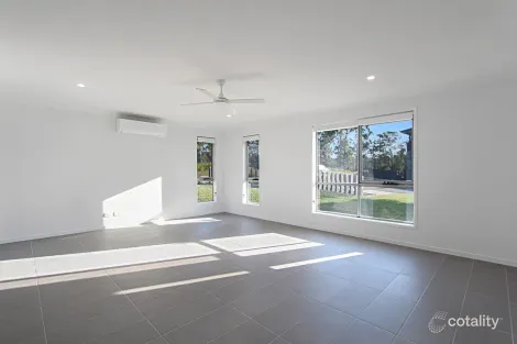 Property photo of 2 Aniseed Avenue Thrumster NSW 2444