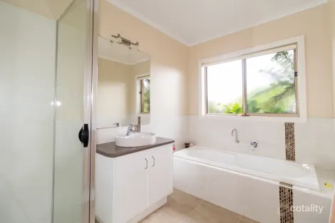 Property photo of 19 Sturt Street Koroit VIC 3282