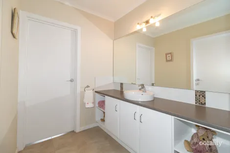 Property photo of 19 Sturt Street Koroit VIC 3282