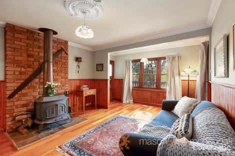 Property photo of 21 Fairdell Crescent Hurstbridge VIC 3099