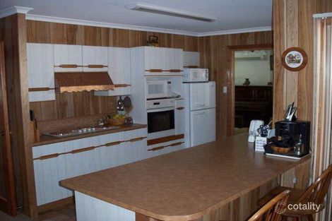 Property photo of 1 Avoca Crescent Alfredton VIC 3350