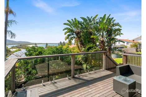 Property photo of 6 Gowing Street Crescent Head NSW 2440