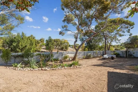 Property photo of 26 Gabrenol Court Noarlunga Downs SA 5168
