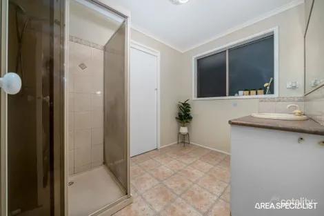 Property photo of 10 Armadale Drive Narre Warren VIC 3805