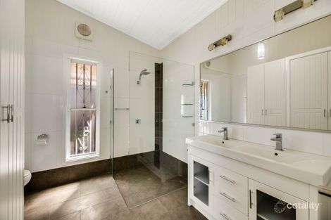 Property photo of 14 Suffolk Street East Toowoomba QLD 4350