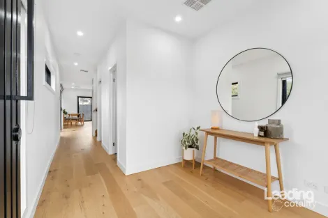 Property photo of 2B Augusta Close Sunbury VIC 3429