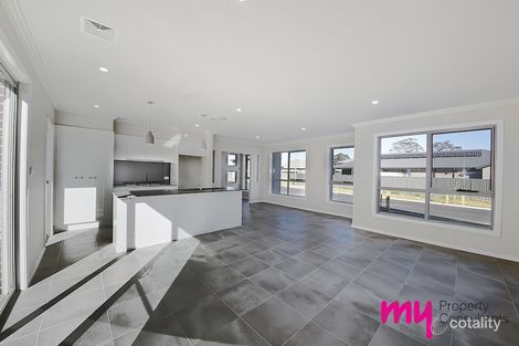 Property photo of 2/3 Bibb Avenue Cobbitty NSW 2570