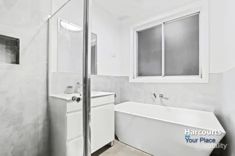 Property photo of 11 Cleeve Place Cambridge Gardens NSW 2747