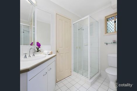 Property photo of 2 Constellation Way Wynnum QLD 4178