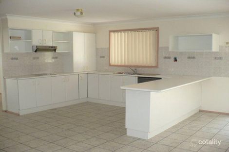 Property photo of 10 Parliament Road Macquarie Fields NSW 2564