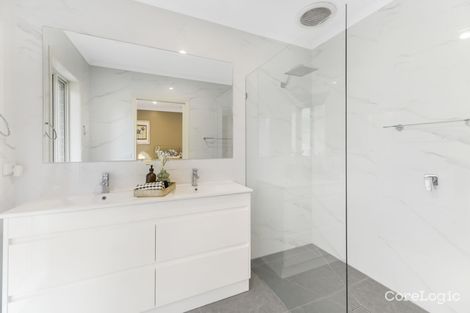Property photo of 1/12-14 Harkaway Road Berwick VIC 3806