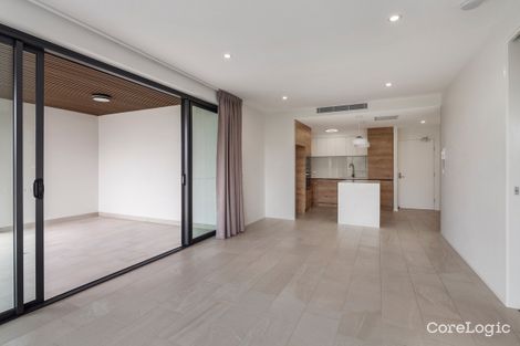 Property photo of 409/191 Clarence Road Indooroopilly QLD 4068