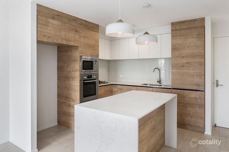 Property photo of 409/191 Clarence Road Indooroopilly QLD 4068