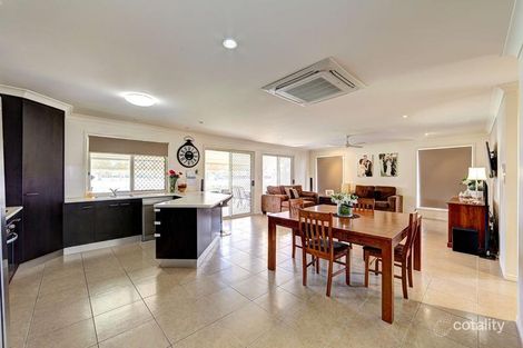 Property photo of 19 Keppel Crescent Thabeban QLD 4670