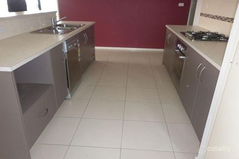 Property photo of 2 Maddock Drive Cranbourne East VIC 3977