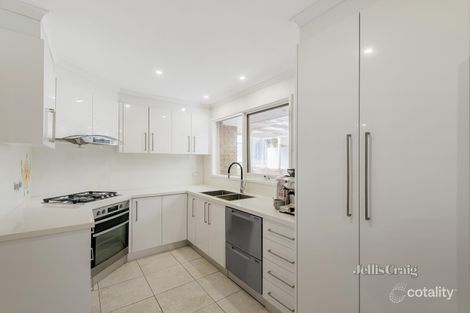 Property photo of 8 Wildberry Close Croydon Hills VIC 3136