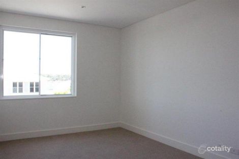 Property photo of 320/68 Peninsula Drive Breakfast Point NSW 2137