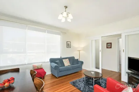 Property photo of 2/21 Haig Street Box Hill South VIC 3128